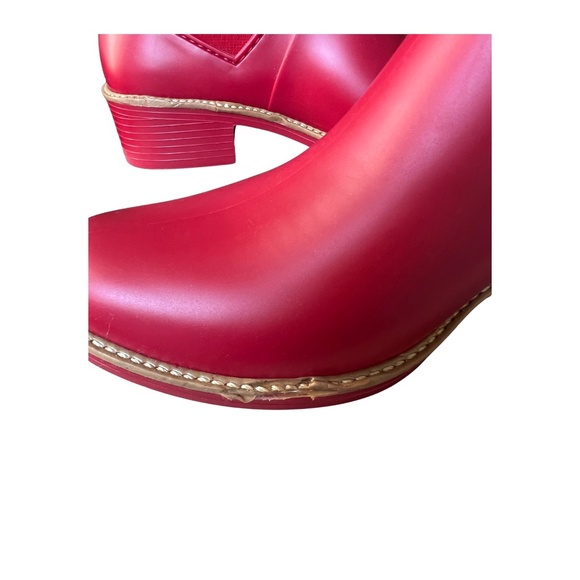 BERNARDO Red Fringe Ankle Rain Boots Women Size 7 - Picture 6 of 7